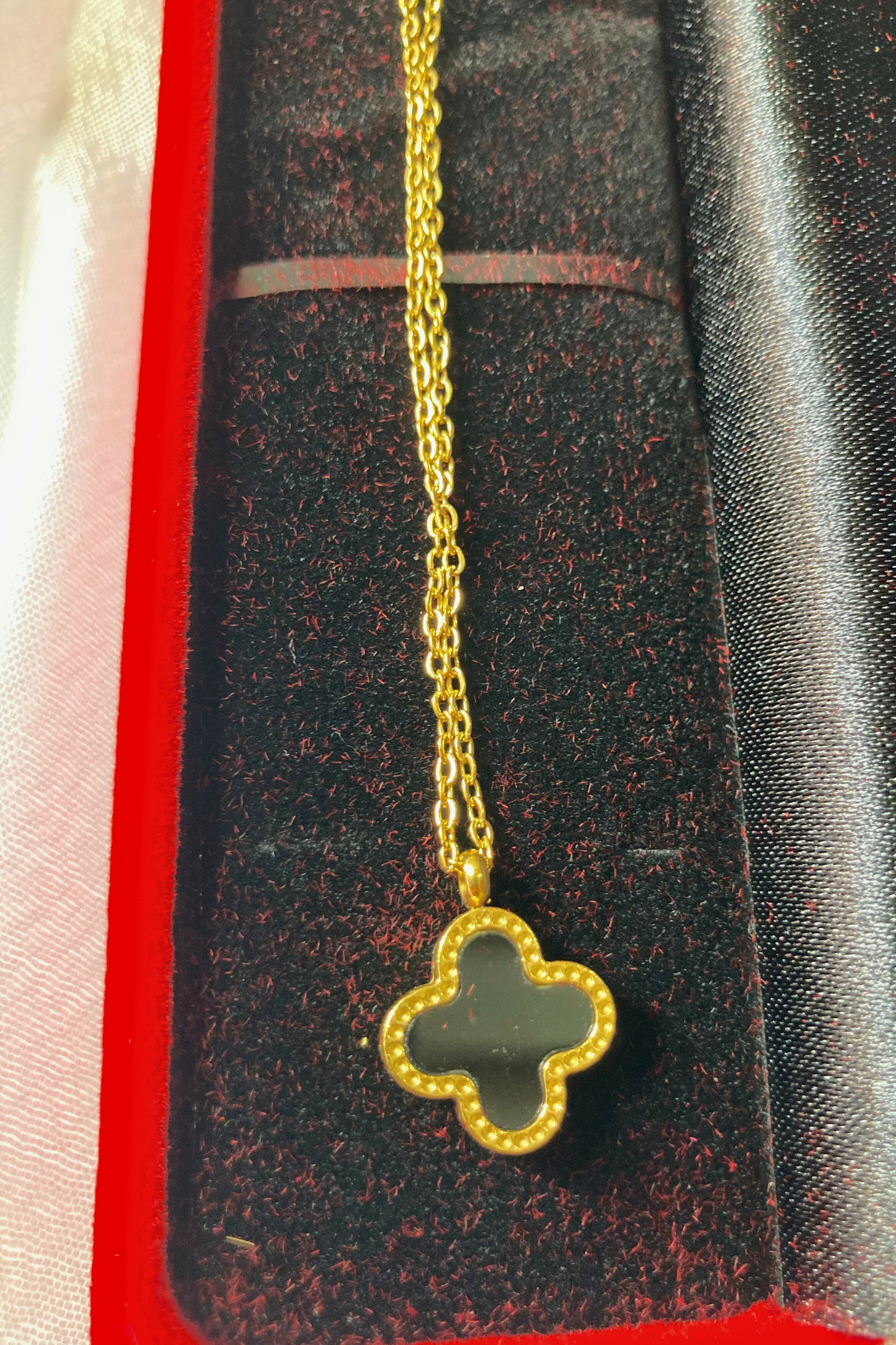 Stylish Black Clover Pendant and Earring Set for Girls and Women