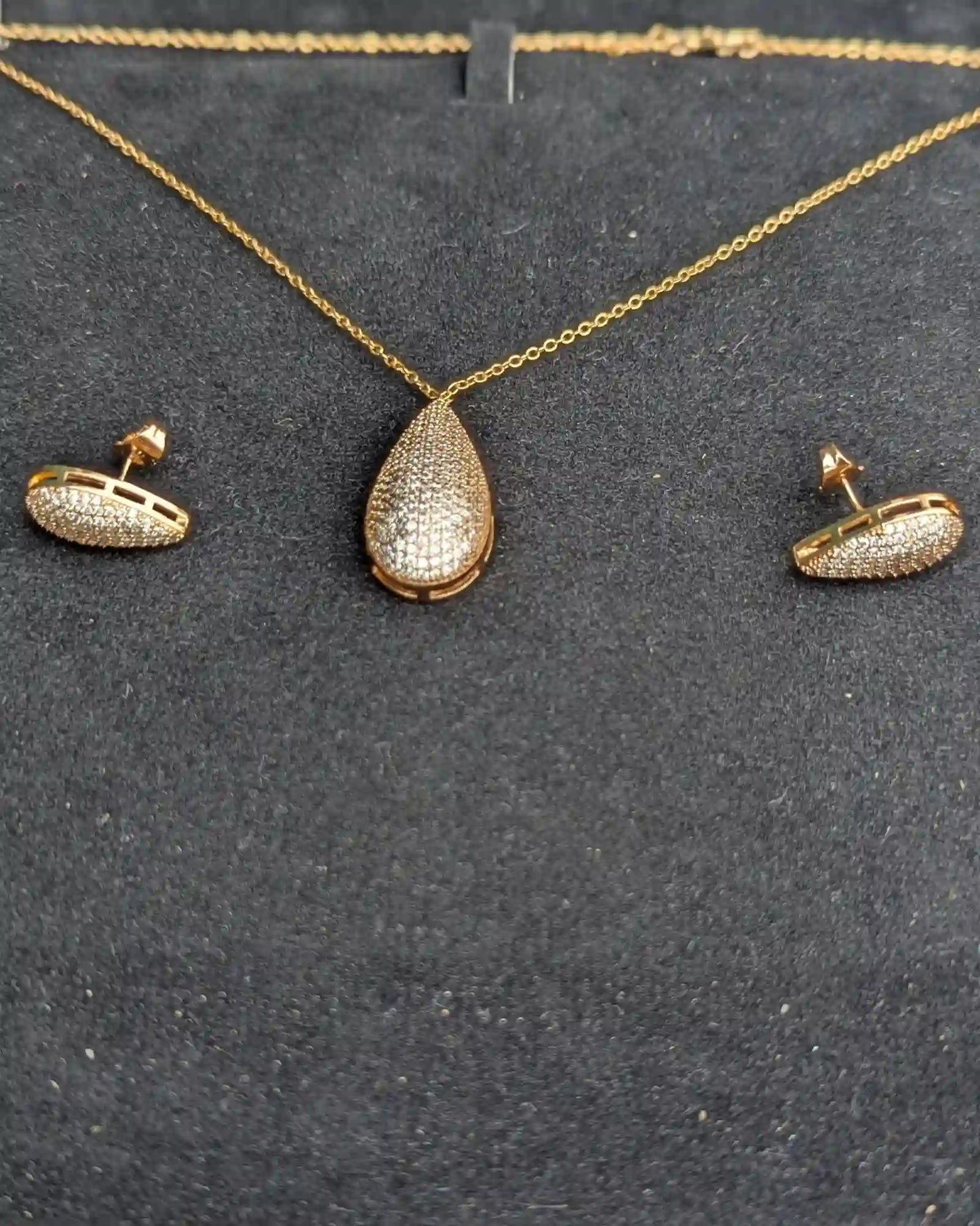 Golden Drop Locket Set with Earrings