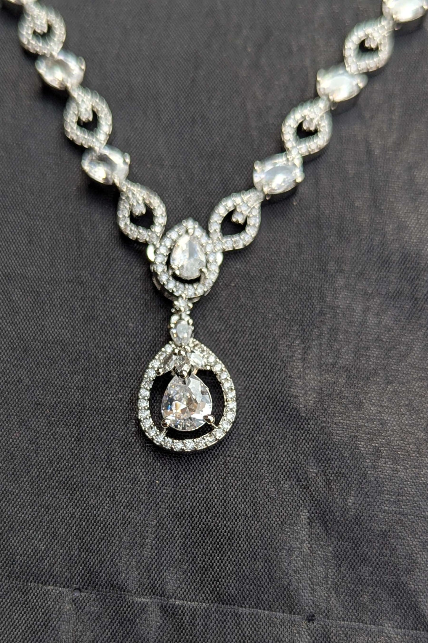 Dazzling Silver Necklace and Earrings set - NKL 134