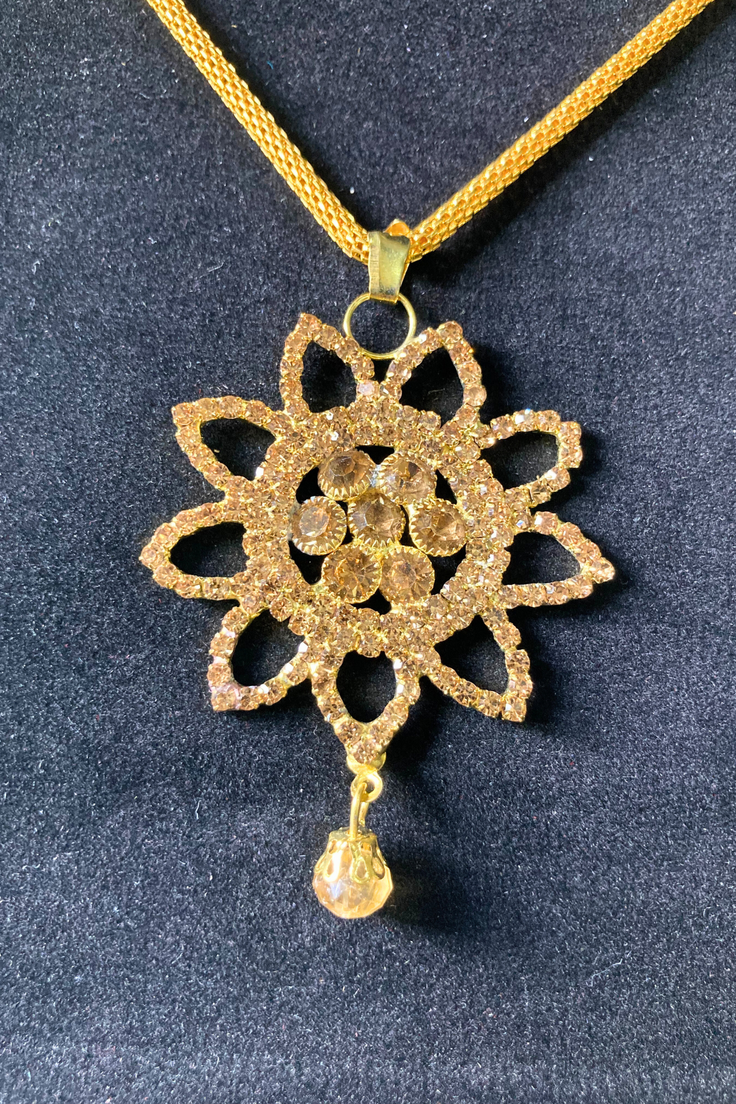 Star Shape Golden Necklace and Earrings Set