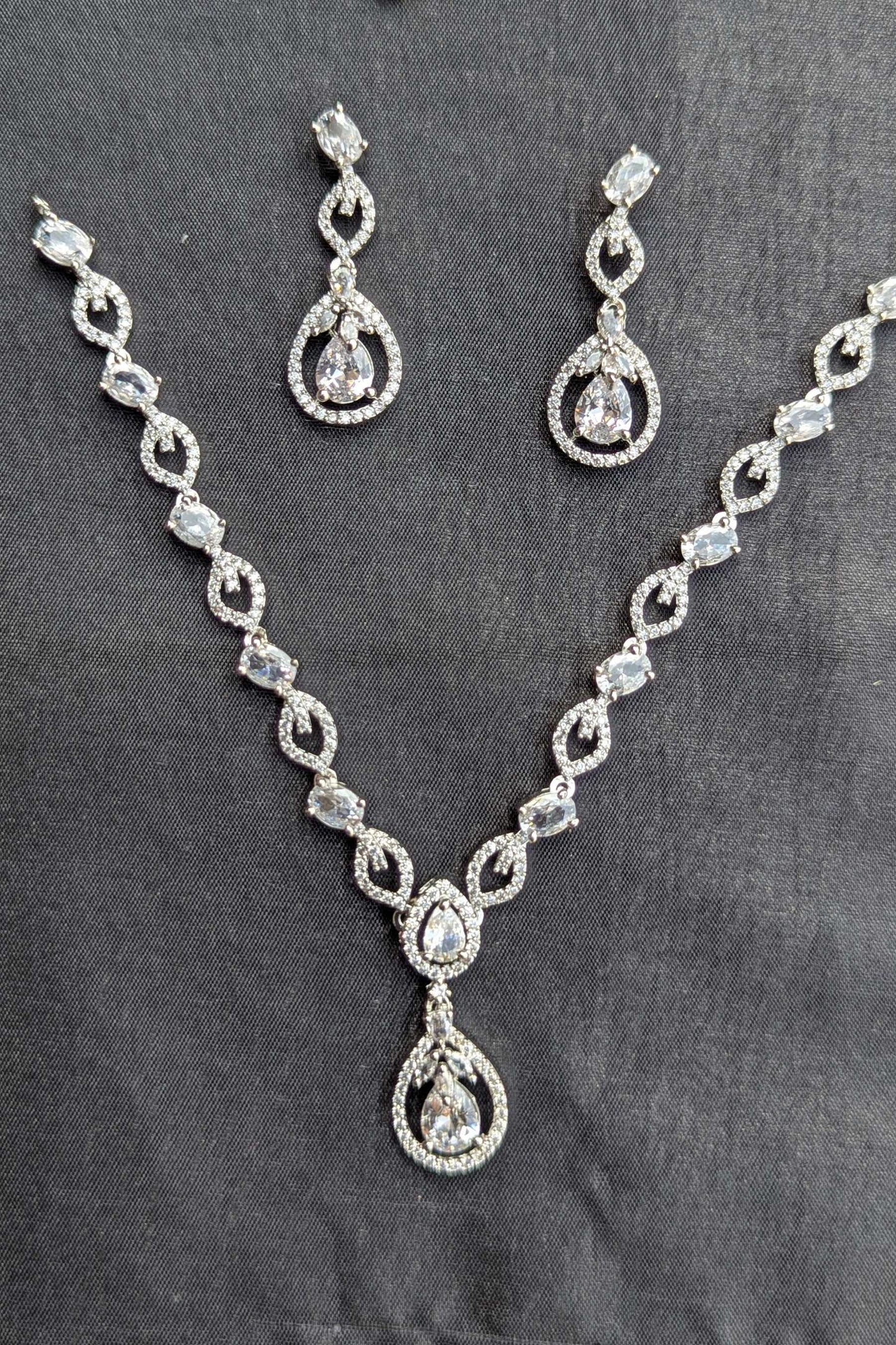 Dazzling Silver Necklace and Earrings set - NKL 134