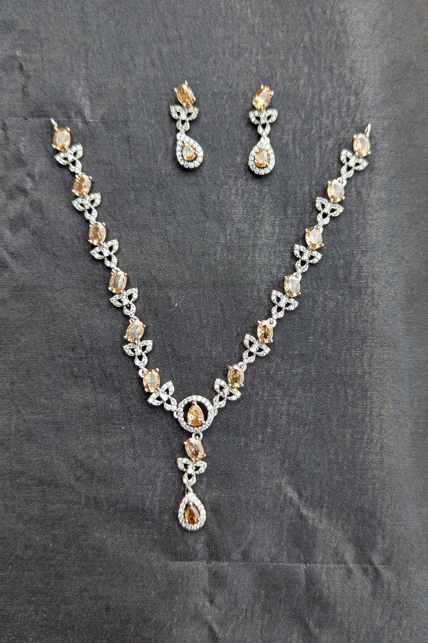 1-Carat Silver Necklace and Earrings Set Amber-toned - NKL135