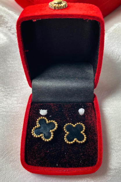 Stylish Black Clover Pendant and Earring Set for Girls and Women