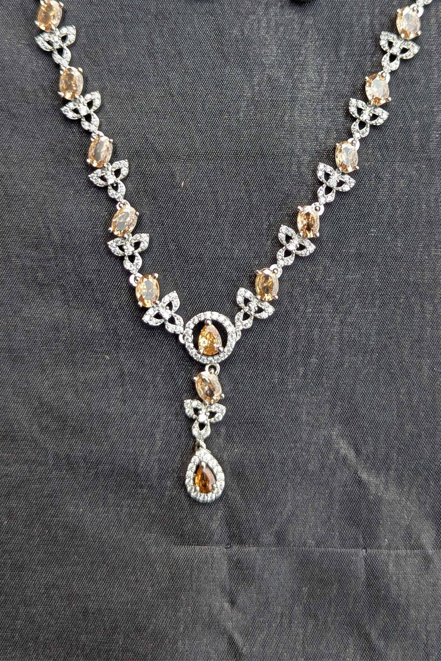1-Carat Silver Necklace and Earrings Set Amber-toned - NKL135