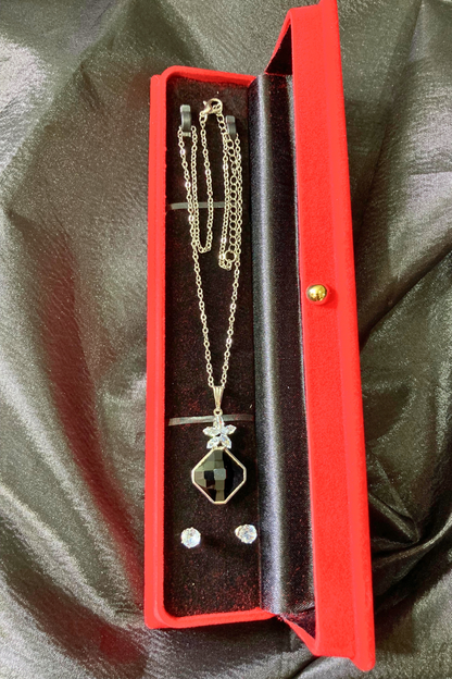 Black Stone Pendant and Tops