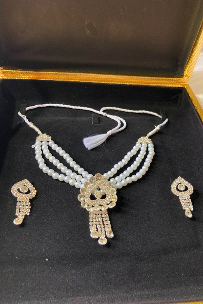 Pearl Choker and Earring Set for Women