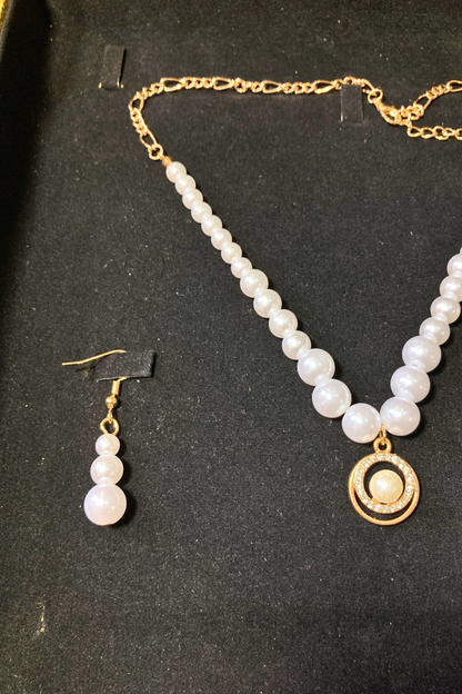 Beautiful White Pearls Mala Set for Girls and Women – Elegant Jewelry for Women With Round Locket