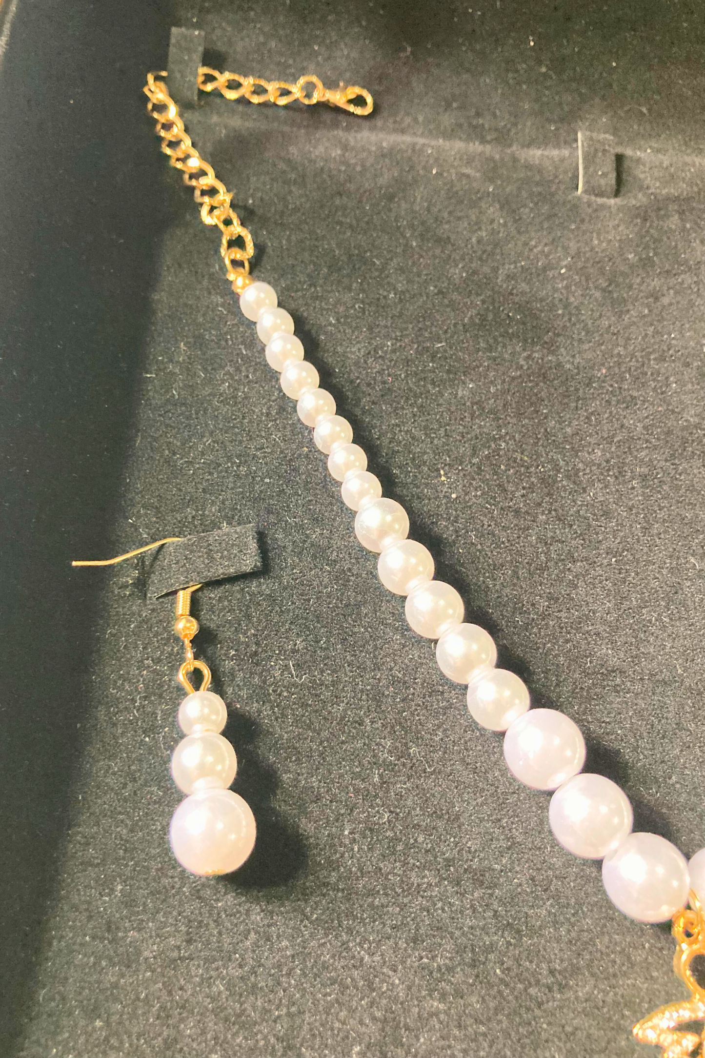 White Pearls Mala set for girls and Women
