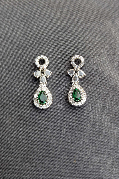 1 Carat Jewelry – Silver Crystal Necklace & Earrings Set - NKL 131