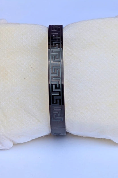 black oval bracelet