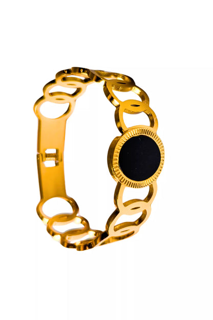 Golden Chain Bracelet with Black Pearl