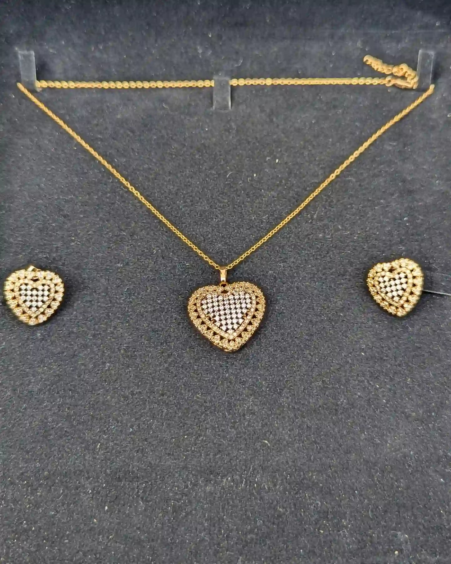 Golden Heart Locket with Earrings – Jewelry Set for Girls and Women