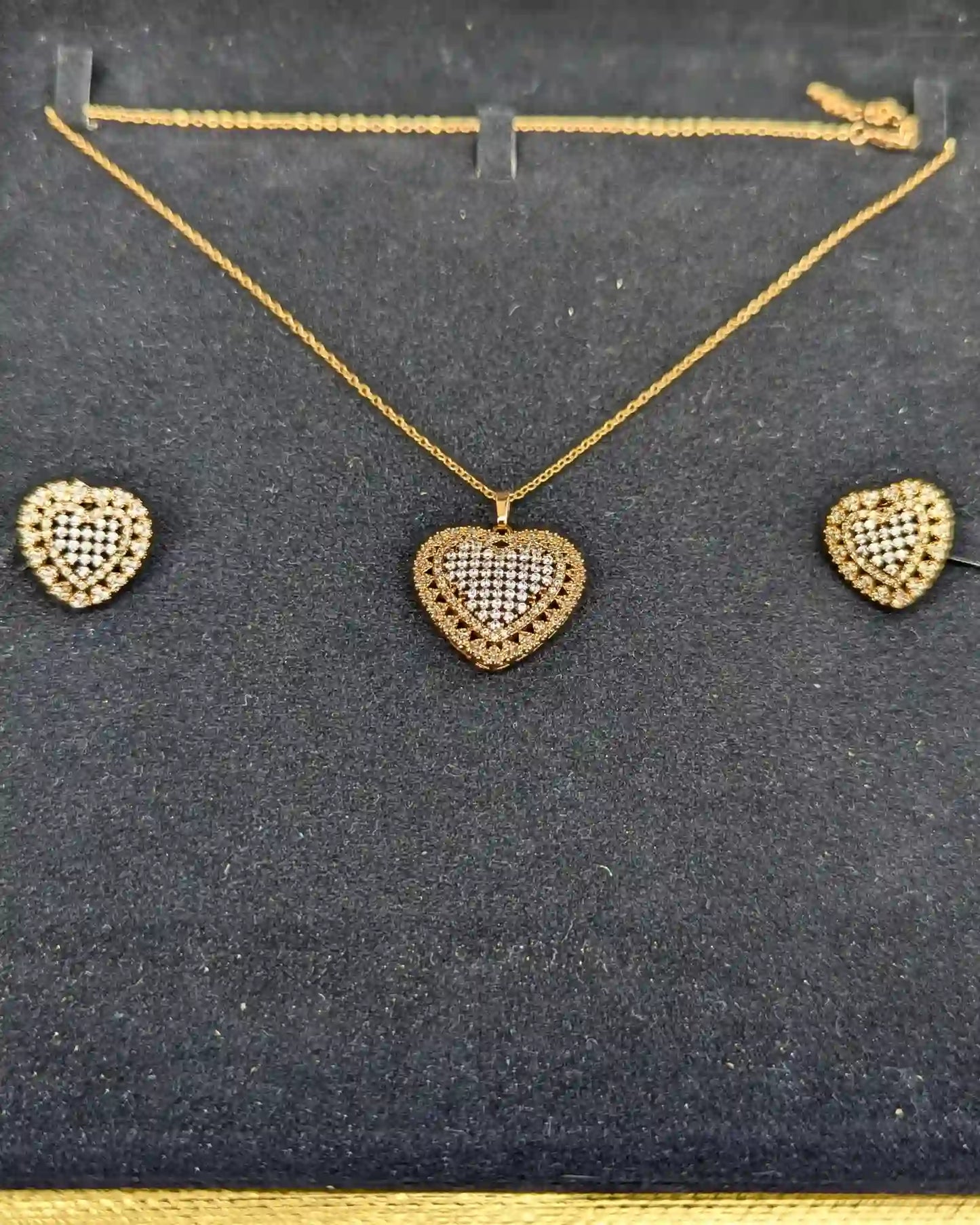 Golden Heart Locket with Earrings – Jewelry Set for Girls and Women