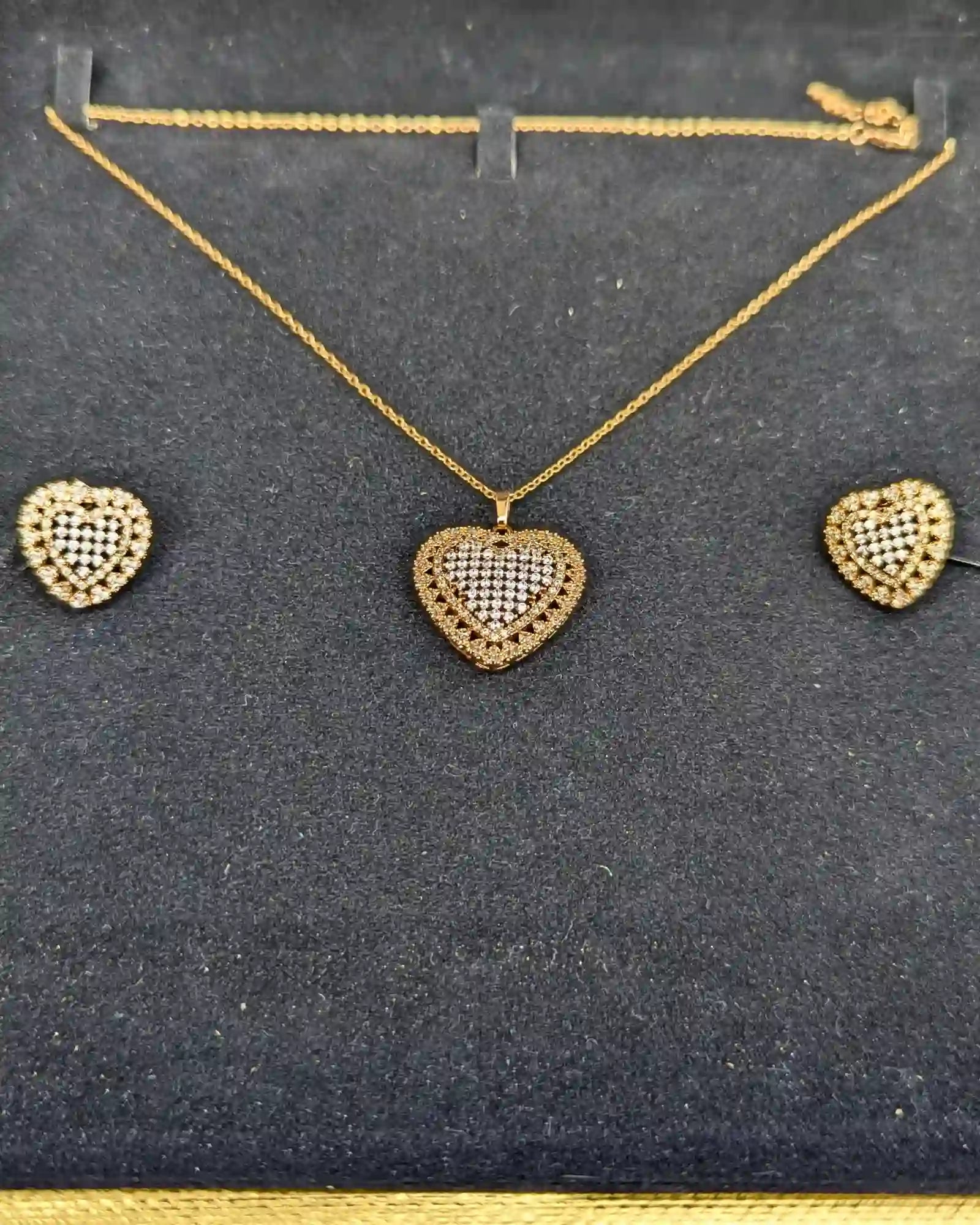 Golden Heart Locket with Earrings – Jewelry Set for Girls and Women