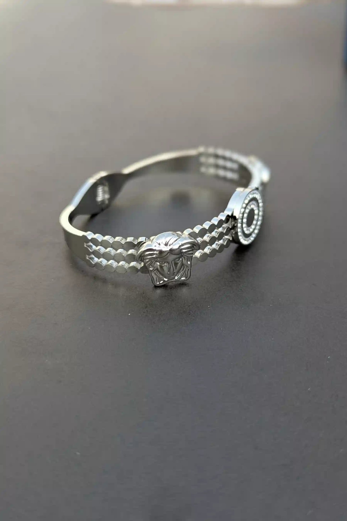 Openable Silver Bracelet with Artistic Face Motifs